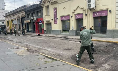 Desde la Municipalidad informaron que repararán la calzada de Irigoyen Freyre al 2500 y los trabajos se extendieron hasta el viernes. Desde la Municipalidad informaron que repararán la calzada de Irigoyen Freyre al 2500 y los trabajos se extendieron hasta el viernes.