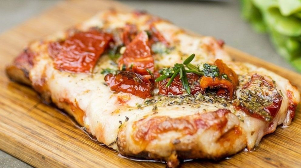 La receta rápida del matambre a la pizza, sin prender el horno.