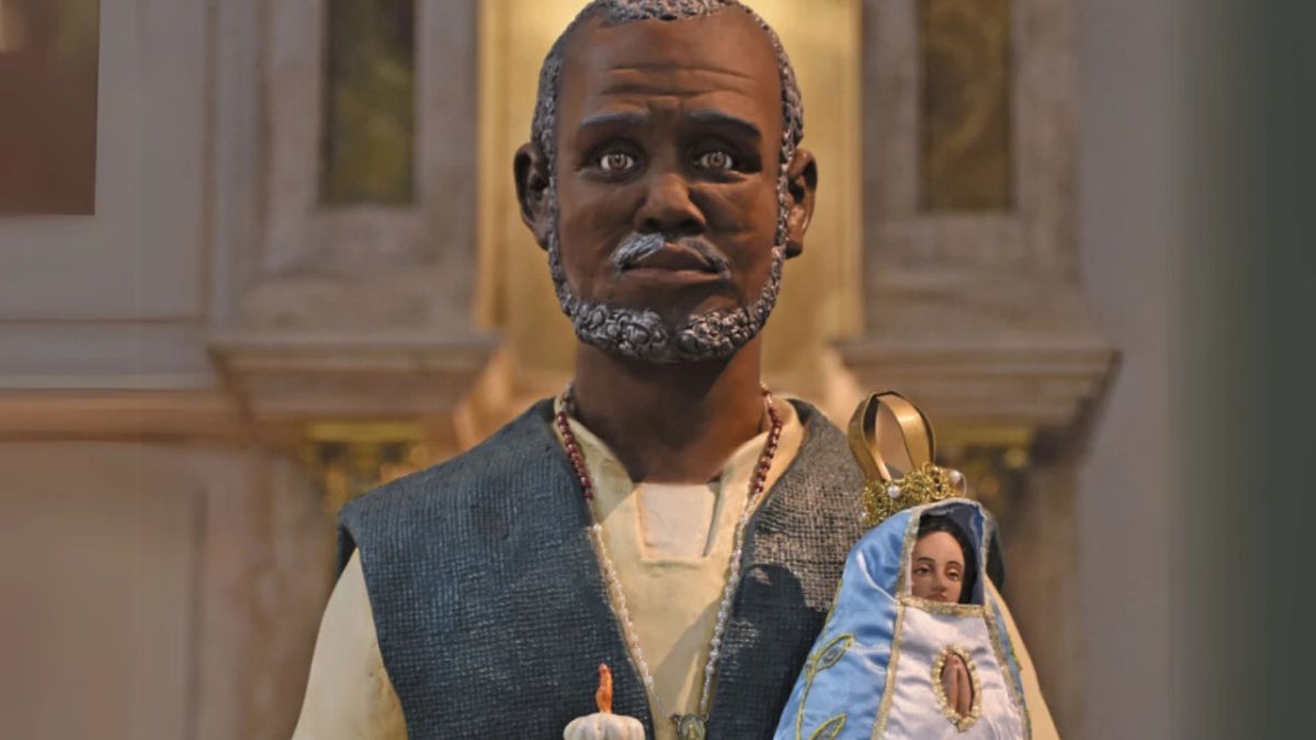 Manuel Costa de los Ríos, conocido popularmente como el Negro Manuel, fue el primer custodio de la Virgen de Luján, la patrona de Argentina. Manuel Costa de los Ríos, conocido popularmente como el Negro Manuel, fue el primer custodio de la Virgen de Luján, la patrona de Argentina. 