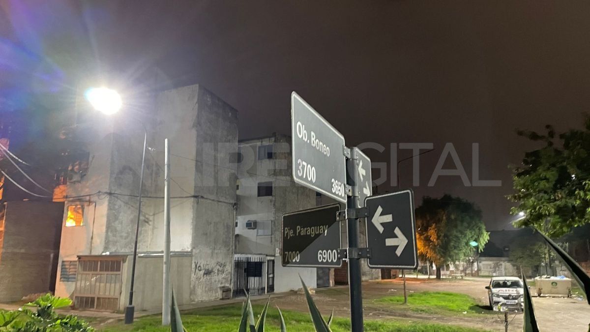 El incendio se generó cerca de las 4 de este martes, en el interior de un departamento. El incendio se generó cerca de las 4 de este martes, en el interior de un departamento.