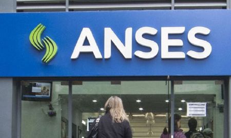 Anses duplicará el salario familiar para trabajadores en relación de dependencia, monotributistas hasta la categoría D y quienes cobran la Prestación por Desempleo. Los requisitos.