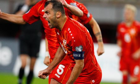 Goran Pandev marcó el gol que llevó a Macedonia a disputar su primera Eurocopa de su historia. Goran Pandev marcó el gol que llevó a Macedonia a disputar su primera Eurocopa de su historia.