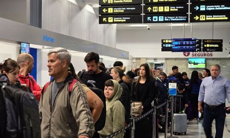 Septiembre fue el mejor mes histórico para el transporte aéreo argentino y la provincia de Santa Fe volvió a destacarse con cifras récord. Septiembre fue el mejor mes histórico para el transporte aéreo argentino y la provincia de Santa Fe volvió a destacarse con cifras récord.