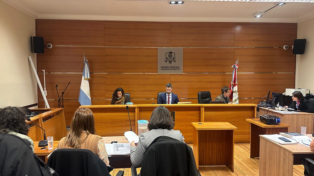 El juicio contra Martín Kunz se realiza en la sala 1 del subsuelo de tribunales. El juicio contra Martín Kunz se realiza en la sala 1 del subsuelo de tribunales.