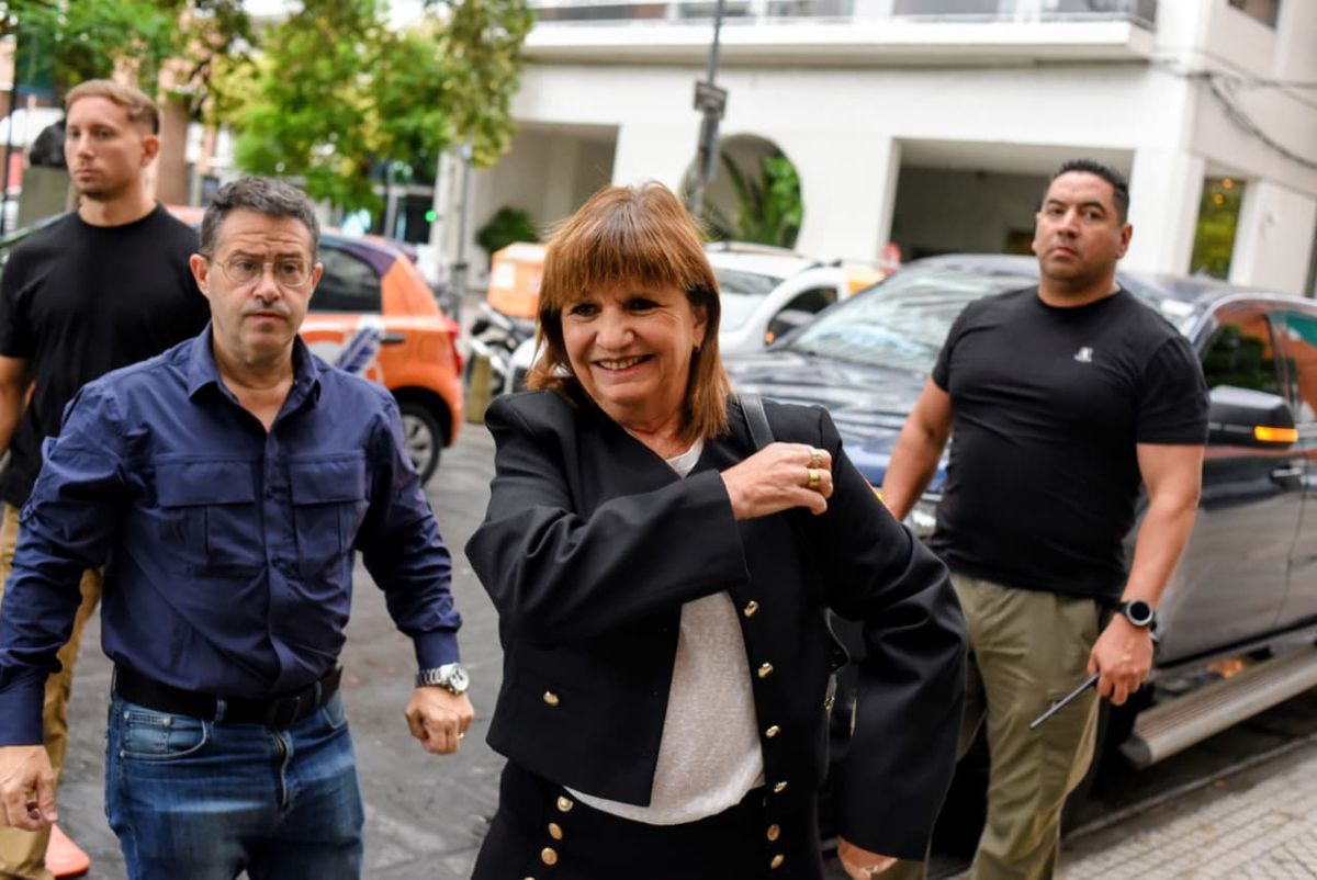 Patricia Bullrich dio una conferencia de prensa en Rosario y habló del caso Nahuel Gallo.