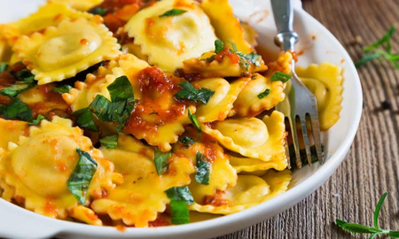 Receta de ravioles caseros de pollo y verduras perfectos para el frío: cómo hacerlos, paso a paso Receta de ravioles caseros de pollo y verduras perfectos para el frío: cómo hacerlos, paso a paso
