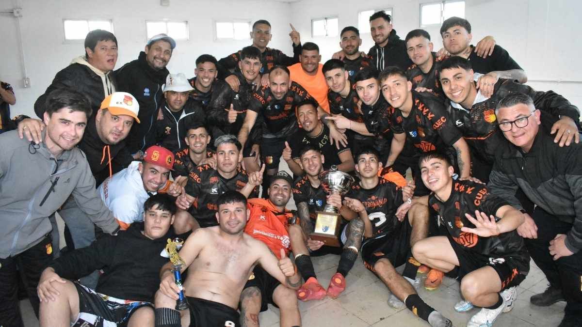El Naranja festejó su título en el Predio Nery Pumpido.