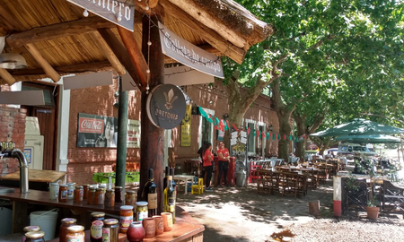Descubrí Tomás Jofré en tu próxima escapada de fin de semana. Descubrí Tomás Jofré en tu próxima escapada de fin de semana.