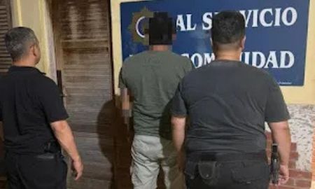 La intervención se originó a partir de un aviso que alertó sobre la presencia de personas ajenas en un sector de campos. La intervención se originó a partir de un aviso que alertó sobre la presencia de personas ajenas en un sector de campos.