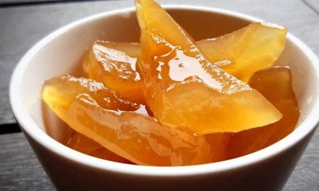 El dulce de mamón conserva la tradición litoraleña y se disfruta mejor acompañado de un buen trozo de queso fresco. El dulce de mamón conserva la tradición litoraleña y se disfruta mejor acompañado de un buen trozo de queso fresco.