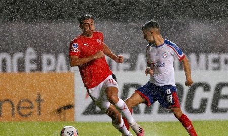 Independiente empató 2-2 con Bahía de Brasil y sigue como líder del Grupo B de la Copa Sudamericana. Independiente empató 2-2 con Bahía de Brasil y sigue como líder del Grupo B de la Copa Sudamericana.