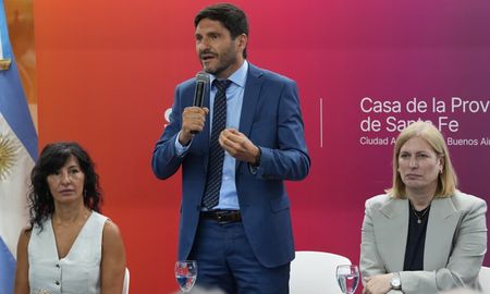 Maximiliano Pullaro lanzó Agroactiva 2026 en Buenos Aires: Santa Fe volverá a mostrar que la salida de Argentina es con el campo y la industria. Maximiliano Pullaro lanzó Agroactiva 2026 en Buenos Aires: Santa Fe volverá a mostrar que la salida de Argentina es con el campo y la industria.