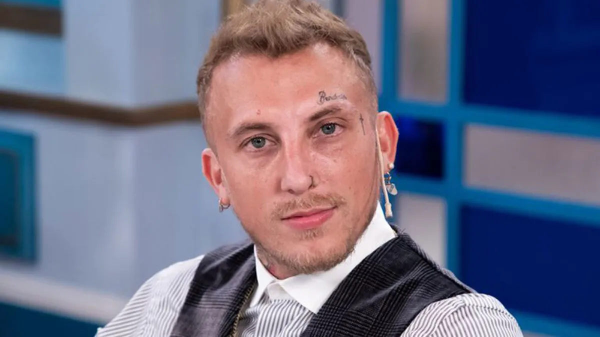 El dulce video de El Polaco junto a su hija Abril tras la muerte de su padre