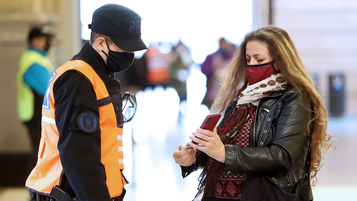 La provincia de Santa Fe pas&oacute; a una nueva etapa de cuarentena donde ya no rige el aislamiento obligatorio