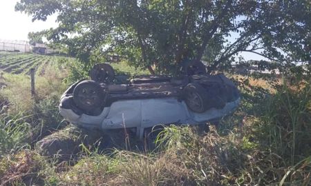Un hombre de 68 años murió tras volcar con su camioneta en el cruce de la Ruta 6 y la 215. Un hombre de 68 años murió tras volcar con su camioneta en el cruce de la Ruta 6 y la 215.