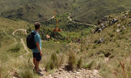El Pan de Azúcar ofrece una panorámica completa del Valle de Punilla y la ciudad de Córdoba. El Pan de Azúcar ofrece una panorámica completa del Valle de Punilla y la ciudad de Córdoba.