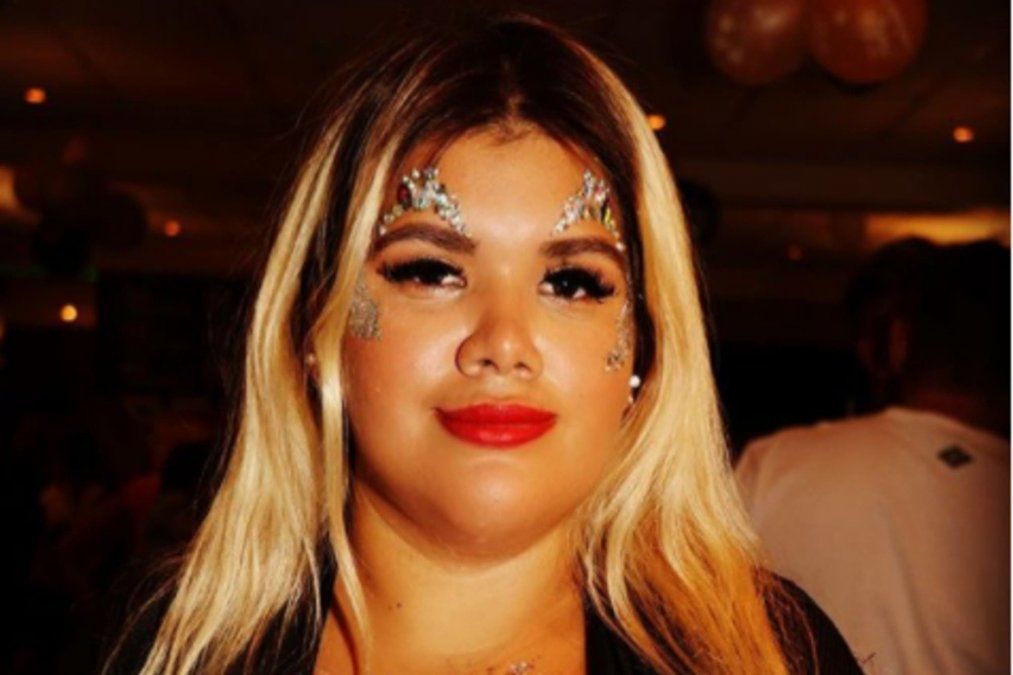 More Rial calentó las redes.