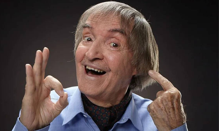 Falleció Carlitos Balá: el día que la línea 39 de colectivo lo homenajeó. Falleció Carlitos Balá: el día que la línea 39 de colectivo lo homenajeó.