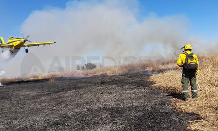 Diversos incendios fueron combatidos este viernes en el Gran Santa Fe y Coronda. Diversos incendios fueron combatidos este viernes en el Gran Santa Fe y Coronda.