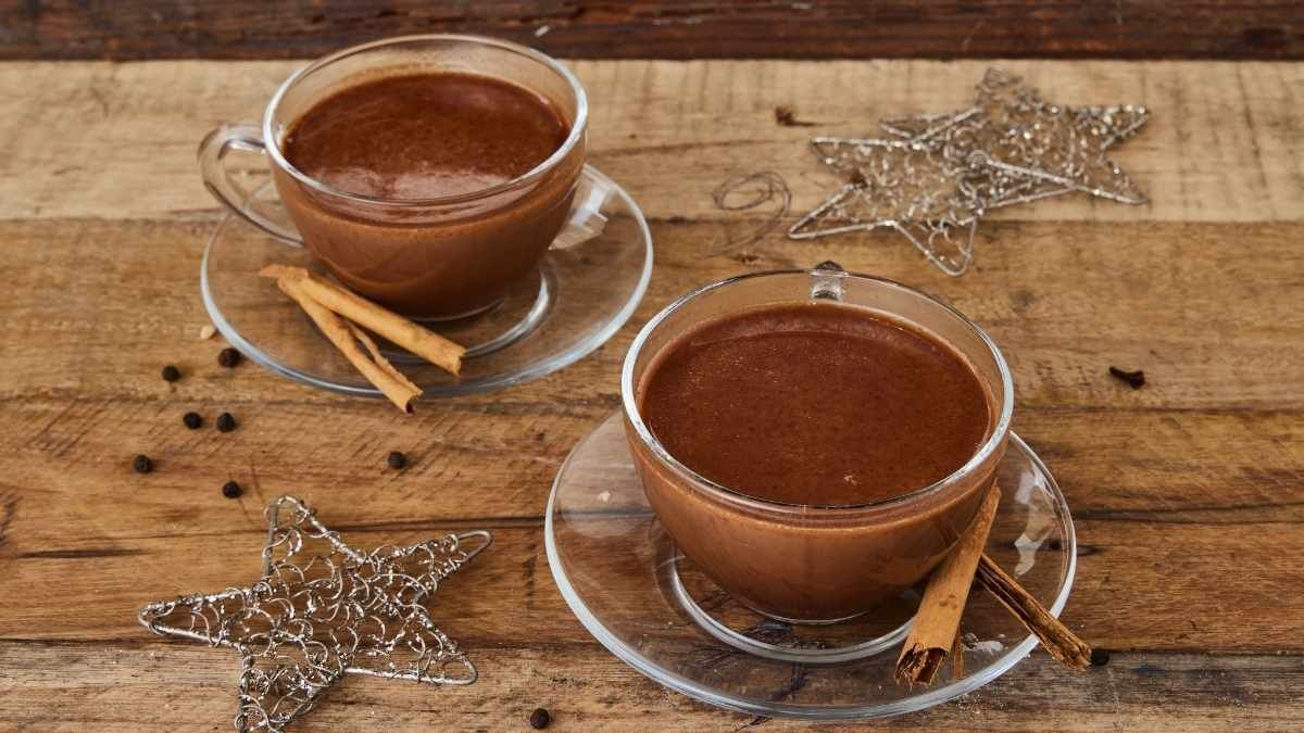 Con pocos ingredientes podrás hacer un delicioso chocolate caliente en casa.&nbsp;