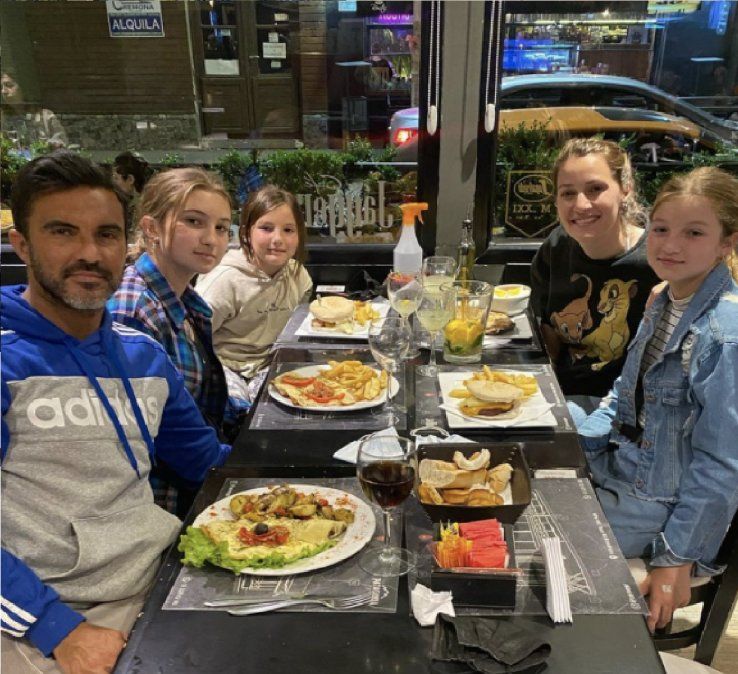 Mica Viciconte y Fabián Cubero compartieron fotos de su escapada con las hijas del exfutbolista