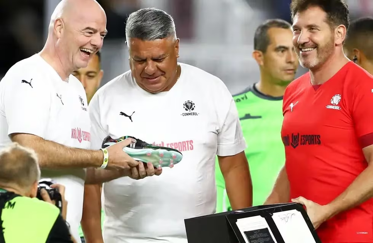 Claudio Tapia jugó el Claudio Tapia jugó el