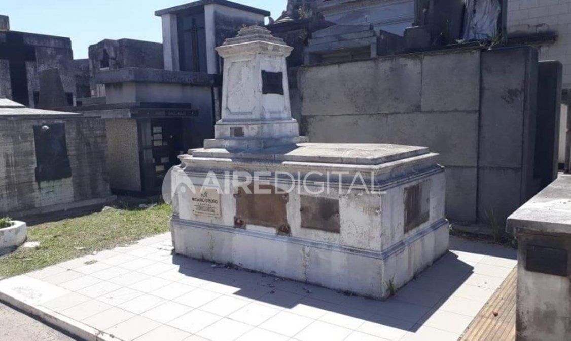 Cementerio Municipal: los ladrones no respetan ni las placas de los muertos