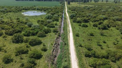 Departamento La Capital: Provincia refuerza obras para optimizar la salida del agua tras lluvias intensas