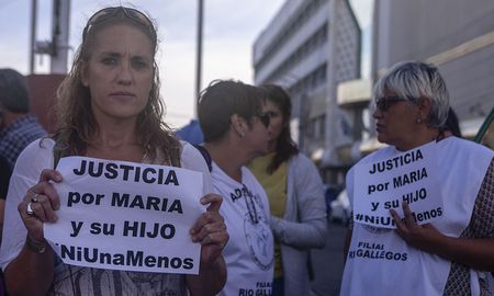 marcha en puerto deseado por el crimen del nino de 4 anos y la violacion de su madre marcha en puerto deseado por el crimen del nino de 4 anos y la violacion de su madre