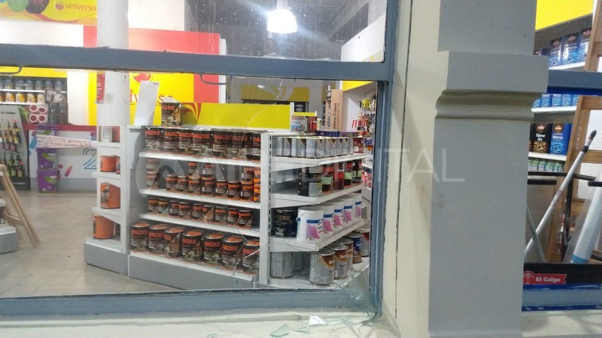 Los ladrones robaron tres veces en menos de un mes en la Pinturería Universo