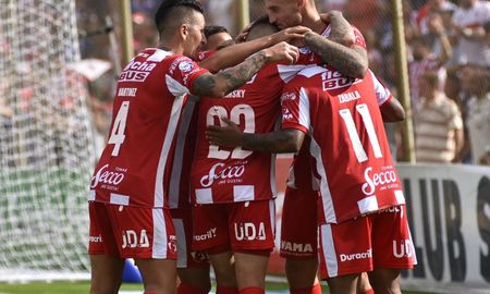 el sueno de jugar en primera: los pibes del tate que tuvieron sus primeros minutos este ano el sueno de jugar en primera: los pibes del tate que tuvieron sus primeros minutos este ano