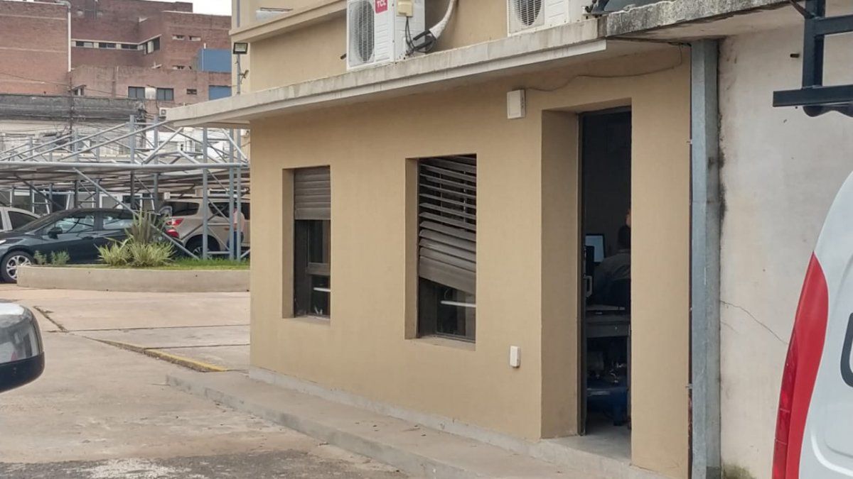 La oficina está ubicada en un sector lindante con la zona de estacionamiento