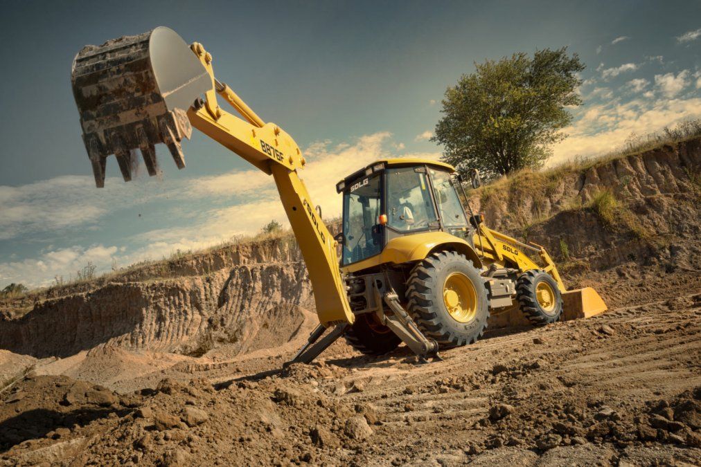 Asesinaron a peón rural en Tapalqué: el supuesto homicida estaba escondido en una retroexcavadora