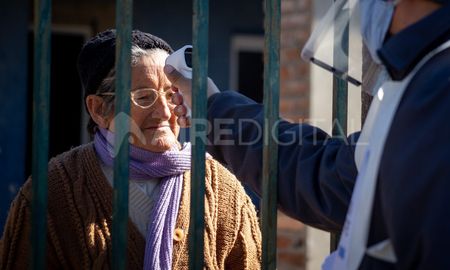 Comenzarán los testeos de síntomas en el barrio donde vive el caso índice en Santa Rosa de Calchines. Comenzarán los testeos de síntomas en el barrio donde vive el caso índice en Santa Rosa de Calchines.