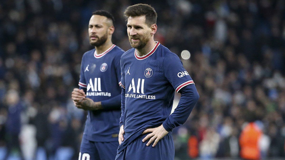 El homenaje de Messi y Neymar a Pelé en la previa del partido de PSG ante Angers