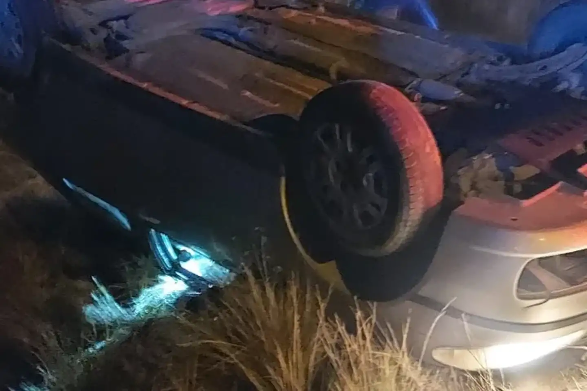 De los 15 que viajaban, solo dos sufrieron heridas leves y el resto resultaron ilesos.
