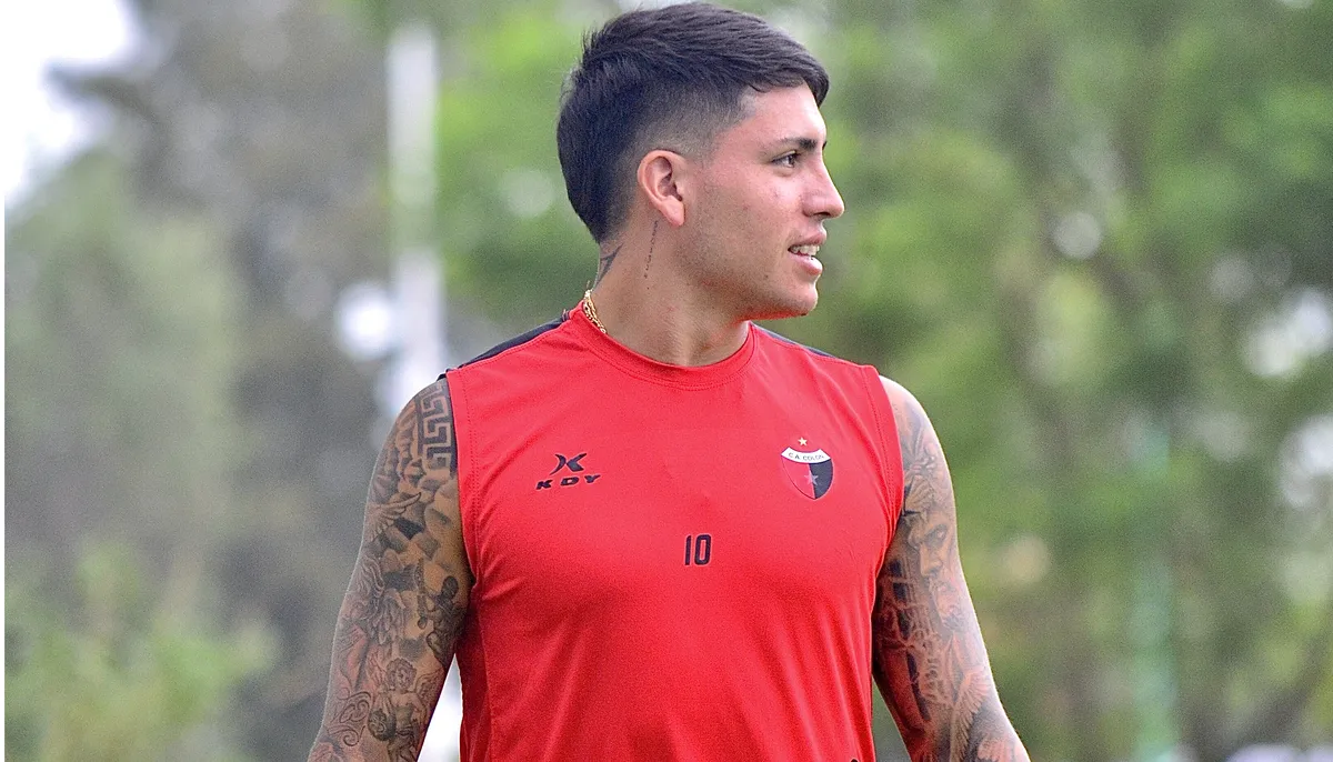 Facundo Farías volvió a ilusionar a los hinchas de Colón. Facundo Farías volvió a ilusionar a los hinchas de Colón.