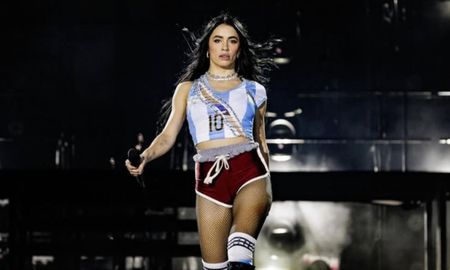 Lali brilló ante una multitud en Vélez y desató furor con un gesto que se volvió viral. Lali brilló ante una multitud en Vélez y desató furor con un gesto que se volvió viral.
