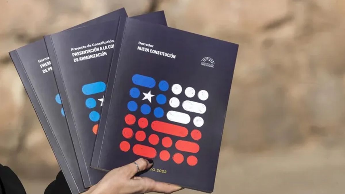 El llamado plebiscito “de salida” busca que los habitantes de ese país decidan si reemplazan o no a la actual Constitución