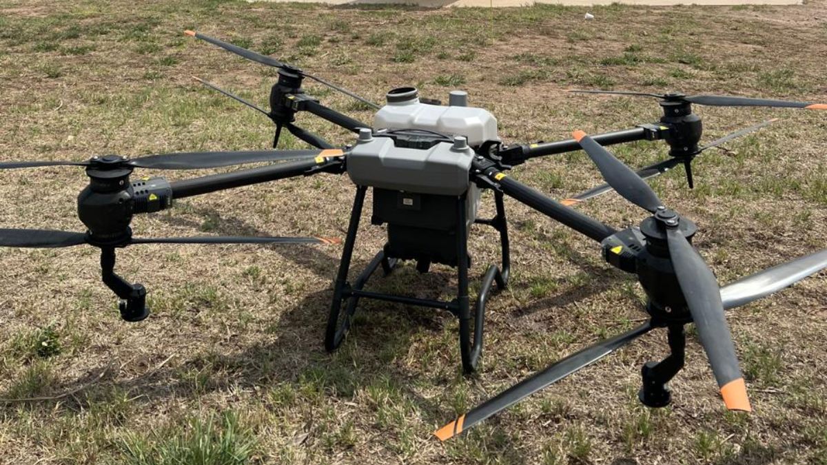 Conceptos que hoy aportan los drones, como el “tamaño de gota” o “impactos por centímetro cuadrado”, son parte de una cultura técnica que ya existía.