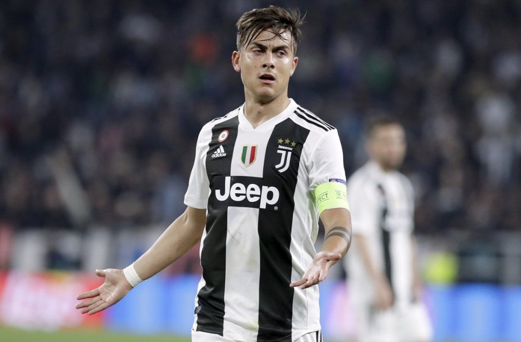Trasladaron a la familia de Paulo Dybala a un hospital tras regresar de Italia