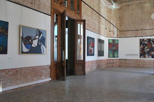 El Centro Experimental del Color ubicado en Boulevard Gálvez 1150 forma parte de la actividad.