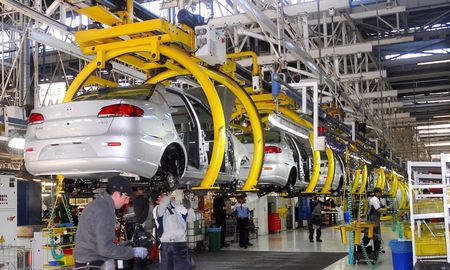 En el acumulado de enero a diciembre, la industria automotriz produjo 506.571 vehículos de pasajeros y utilitarios. En el acumulado de enero a diciembre, la industria automotriz produjo 506.571 vehículos de pasajeros y utilitarios.