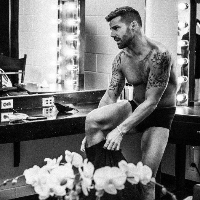 Ricky Martin compartió una fotografía en blanco y negro