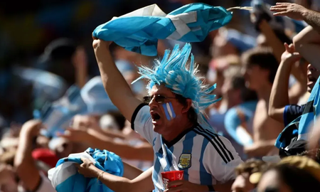 Mundial de Qatar 2022: un hombre murió de un paro cardíaco mientras miraba Argentina - Australia Mundial de Qatar 2022: un hombre murió de un paro cardíaco mientras miraba Argentina - Australia