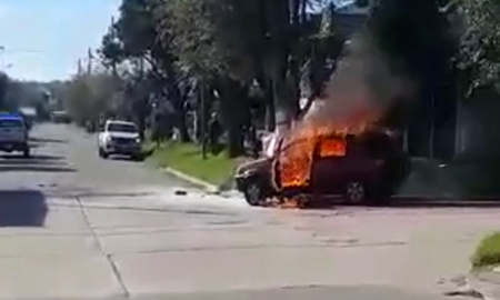 Lo denunciaron por violencia de género, se prendió fuego frente a la casa de su ex y murió Lo denunciaron por violencia de género, se prendió fuego frente a la casa de su ex y murió