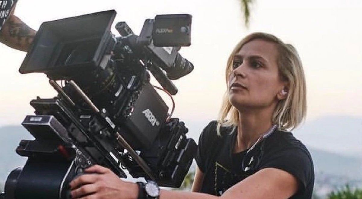 Quién era Halyna Hutchins, la directora de fotografía que murió en pleno set de grabación por un disparo de Alec Baldwin