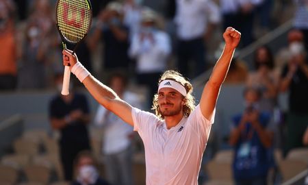 Stefanos Tsitsipas derrotó a Alexander Zverev se convirtió en finalista de Roland Garros, donde aguarda por Rafael Nadal o Novak Djokovic. Stefanos Tsitsipas derrotó a Alexander Zverev se convirtió en finalista de Roland Garros, donde aguarda por Rafael Nadal o Novak Djokovic.