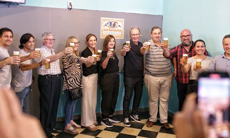 El festejo por el día del liso contó con la presencia del intendente electo Juan Pablo Poletti, la presidenta del Concejo Municipal Adriana Molinay la presidenta del Club independiente, Melina Mateos, junto a concejales de todos los bloques políticos.