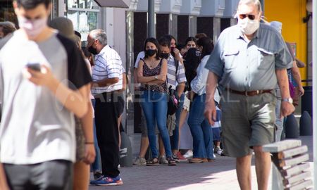Para impulsar el empleo privado, las empresas que contraten jóvenes se verán beneficiadas con una reducción en aportes patronales y recibirán un apoyo económico para el pago del salario durante los primeros 12 meses.visibility Para impulsar el empleo privado, las empresas que contraten jóvenes se verán beneficiadas con una reducción en aportes patronales y recibirán un apoyo económico para el pago del salario durante los primeros 12 meses.visibility